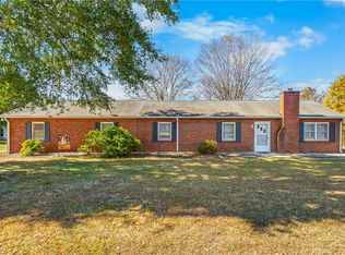 2007 Farmington Rd, Mocksville, NC 27028