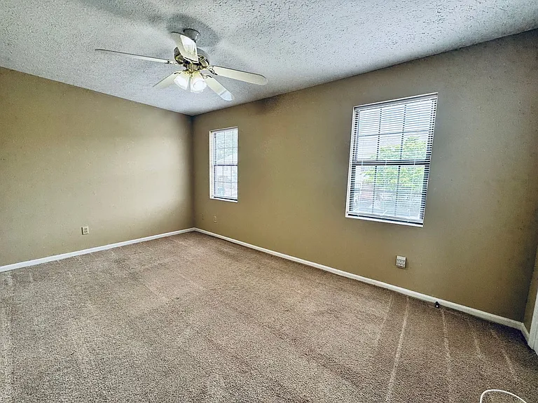151 Kitty Hawk Sq — Photo 11