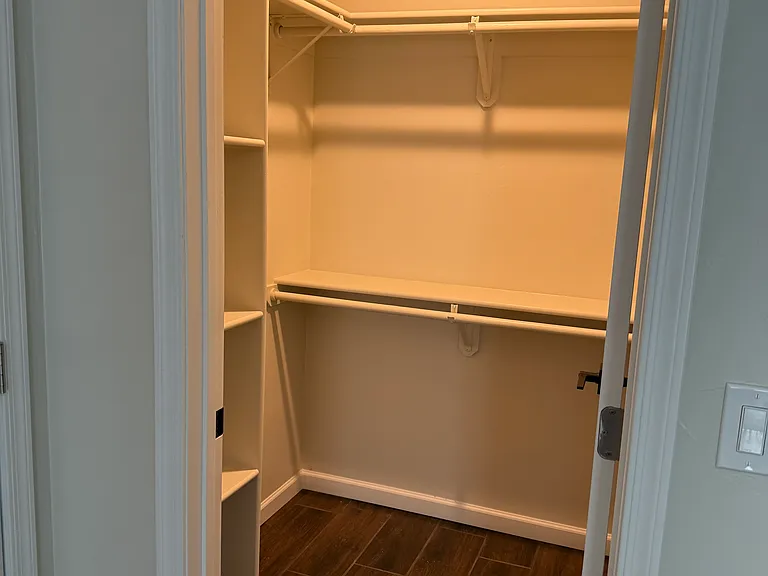 1831 E Breeze Ln — Photo 16