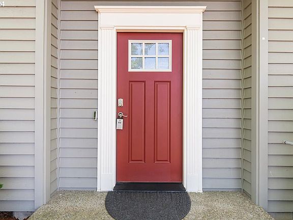 5th image of 28975 SW Crestwood Dr