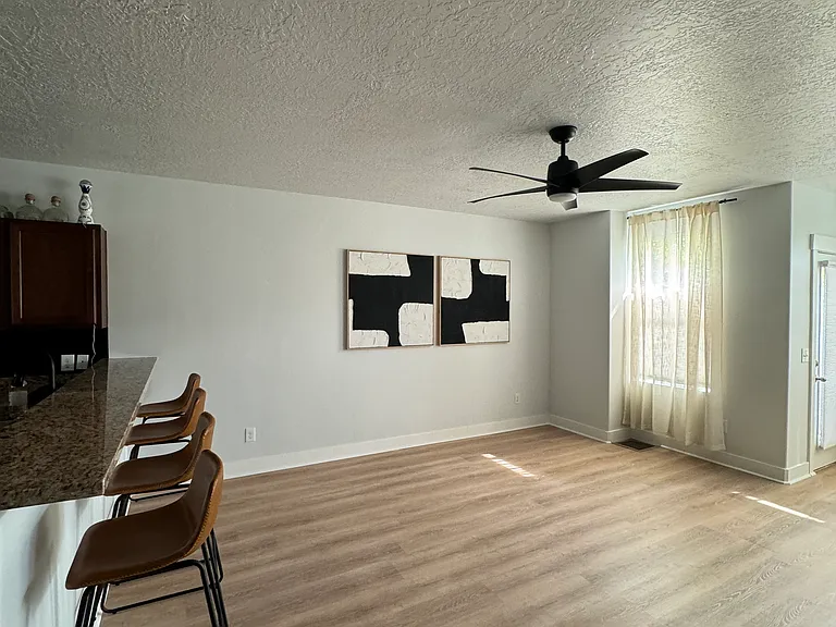 3709 S Gowan Ln #3709 — Photo 4