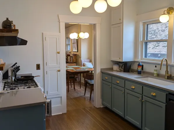 220 E 1st St, Moscow, ID 83843