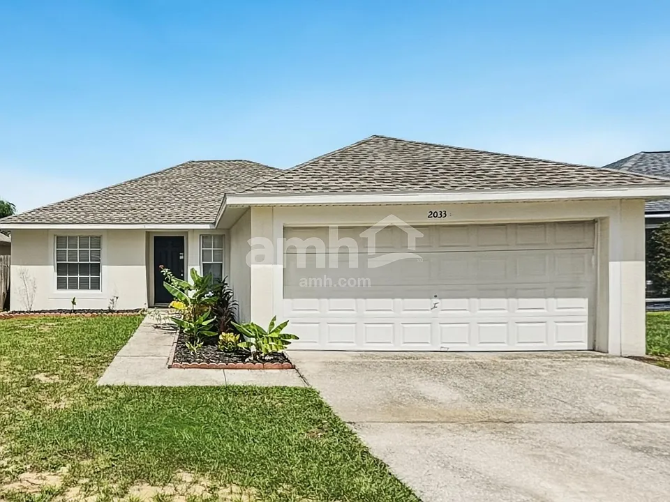 2033 Fish Eagle St