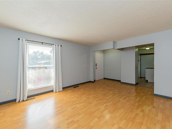 5th image of 11478 Prentice Dr