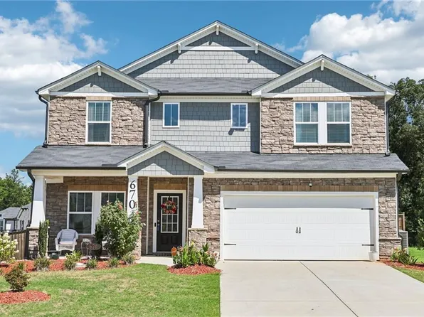 670 Sara Meadow Rd, Loganville, GA 30052