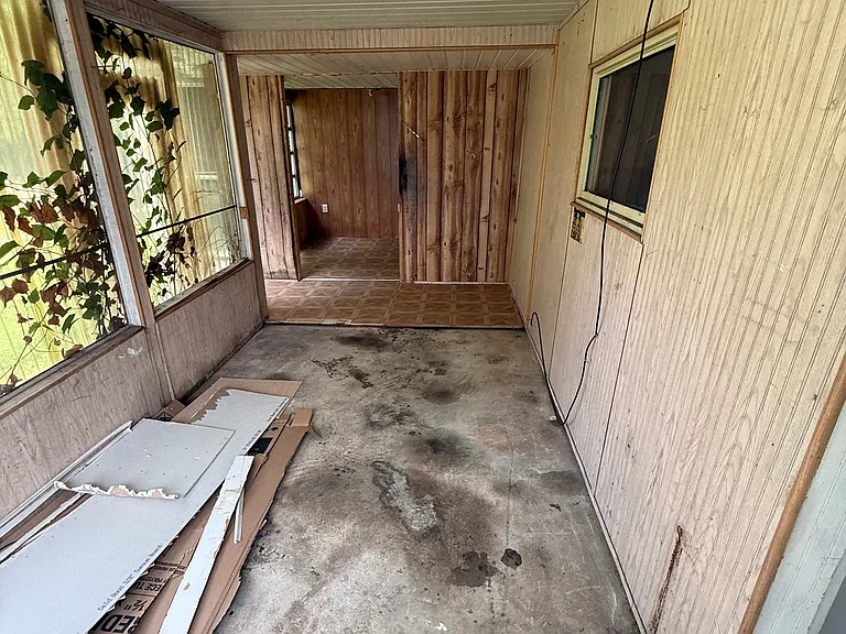 2025-2027 Wayne Ave — Photo 18