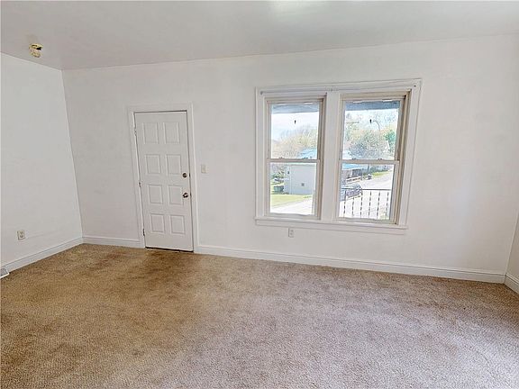4th image of 1638 Saxonburg Blvd