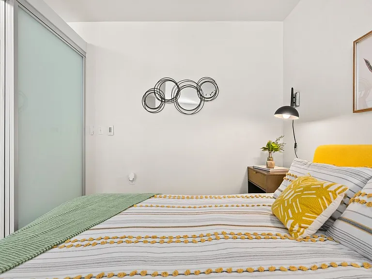 Contour Apartments — Photo 157