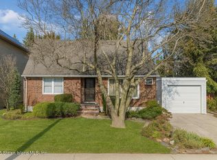 131 Lander Ave, Staten Island, NY 10314