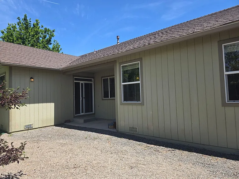 1458 Cardiff Dr — Photo 24