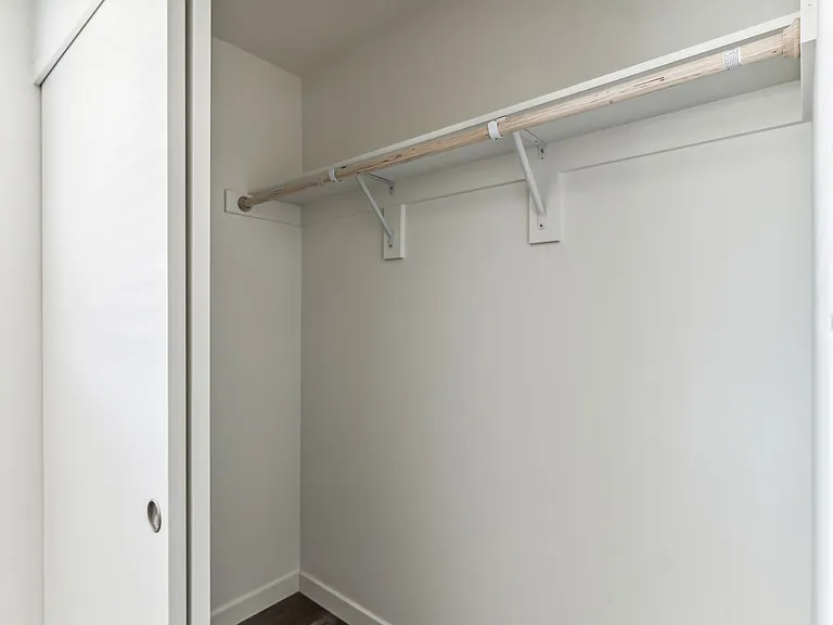 Midland Apartments — Photo 21