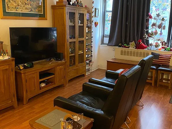 209 E 56th St APT 9G, New York, NY 10022
