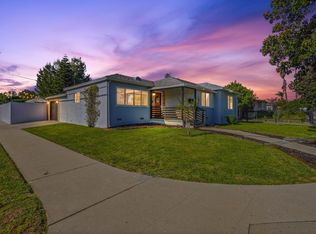 19100 Calvert St, Reseda, CA 91335