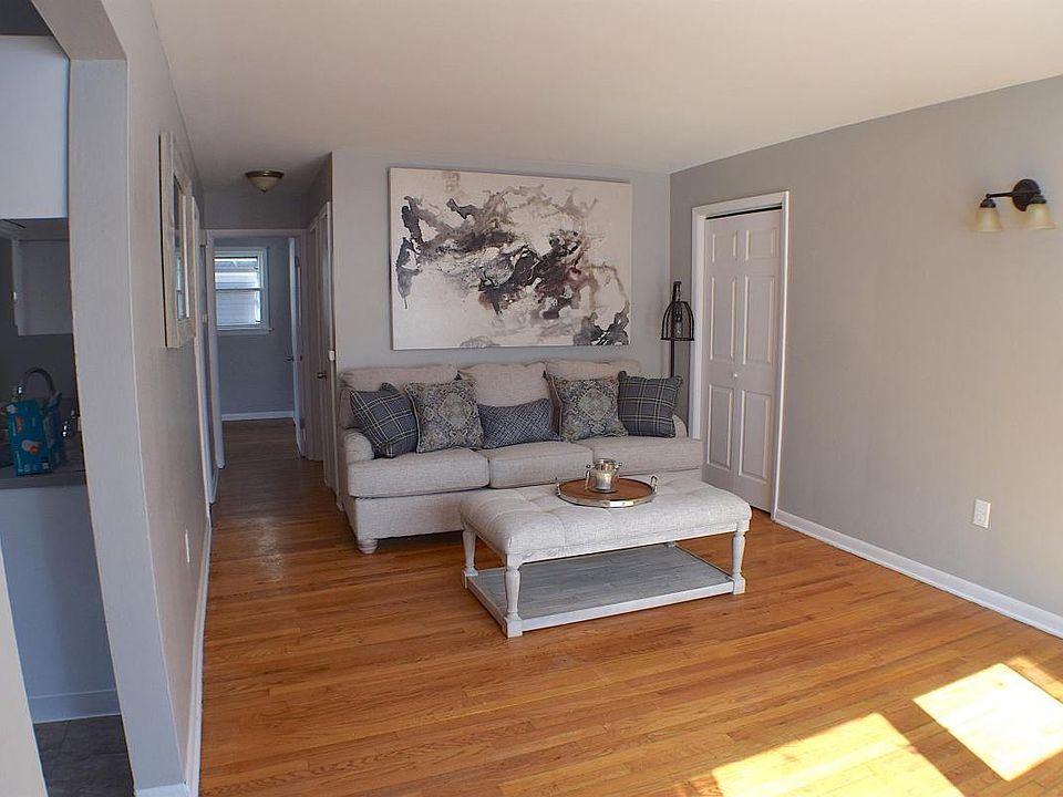 1st image of 11 Tremont Ave APT 2