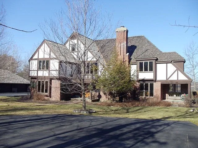 45 Saddleridge Dr photo 1