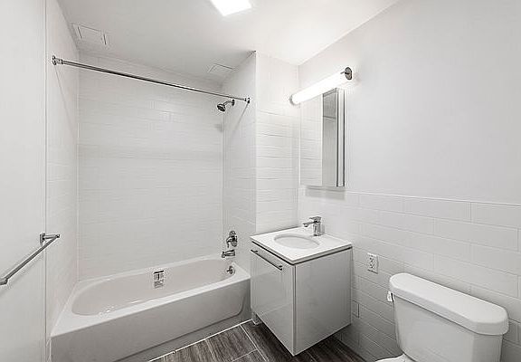 3rd image of 300 E 120th St #2A