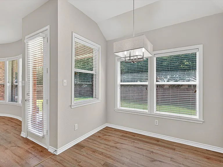 11823 Eden Ln — Photo 11