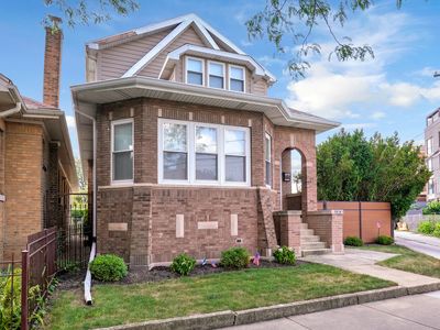 5838 N Sacramento Ave, Chicago, IL, 60659