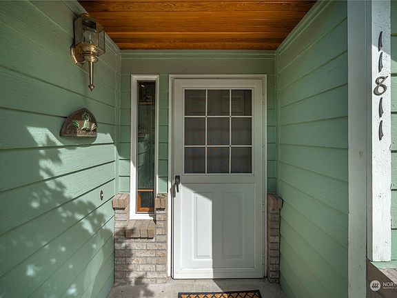 2nd image of 11811 112th Avenue Ct E
