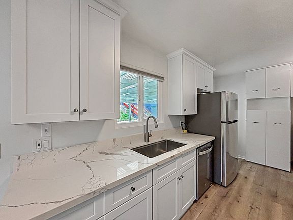 2nd image of 4995 Tierra Baja Way