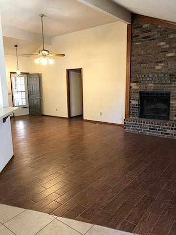 1st image of 600 Westview Dr