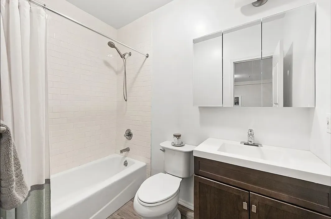 318 Warren Street — Photo 4