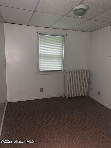 4th image of 53 Spring Avenue