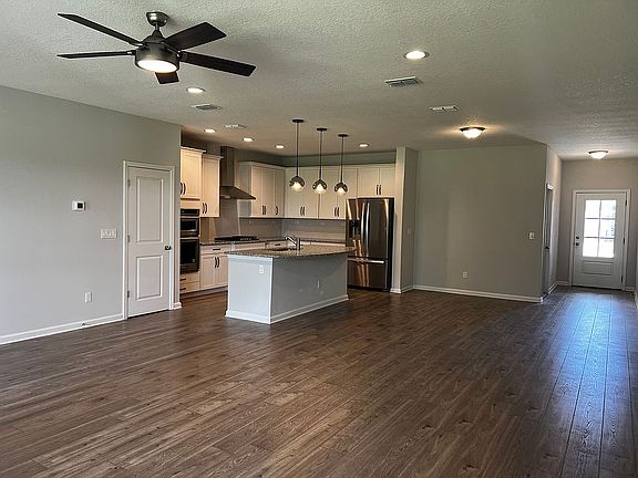 5th image of 64 Tamar Ct