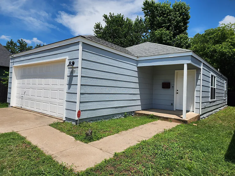 1609 E 66th Pl — Photo 14