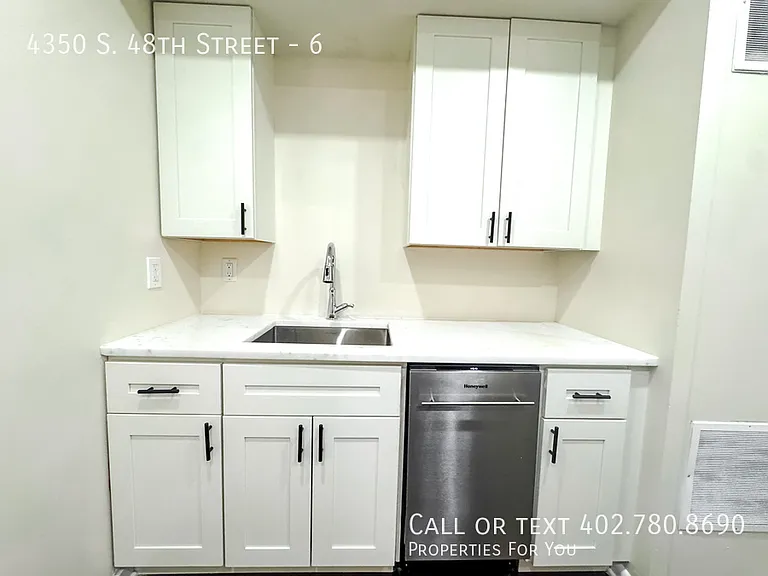 4350 S 48th St #6 — Photo 6