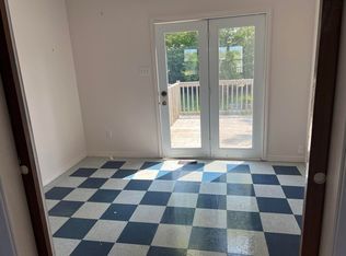 1 Lane Ave, Yarmouth, NS B5A2A1