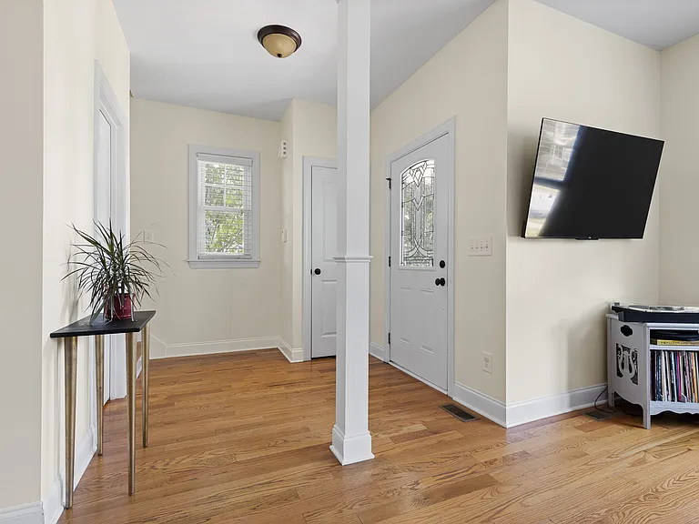 117 Idlewild Ave — Photo 4
