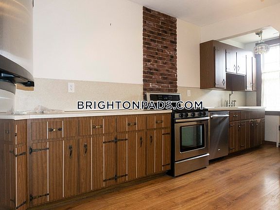 2nd image of 28 Dighton St