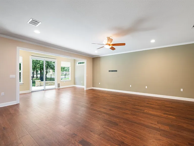 202 River Rock Dr — Photo 7