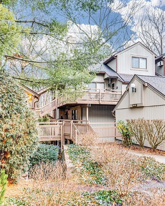 1st image of 548 Meredith Ln