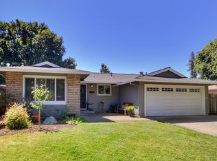 124 Waterglen Cir, Sacramento, CA