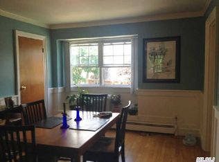 5211 Wilshire Ln, Oakdale, NY 11769
