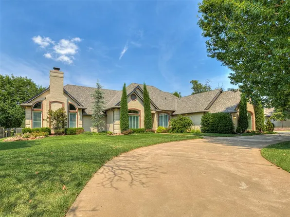 417 Country Club Dr, Edmond, OK 73025