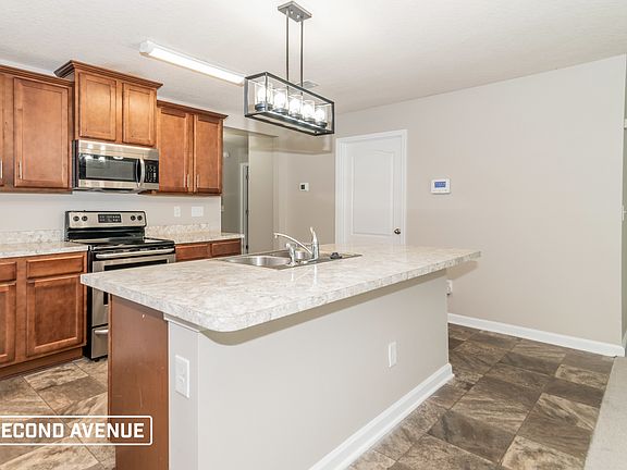 5th image of 2591 King Louis Dr