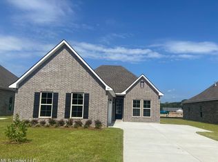 831 Leeward Dr, Biloxi, MS 39532