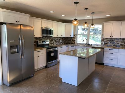 22 Fabulous Ln, Nitro, WV, 25143