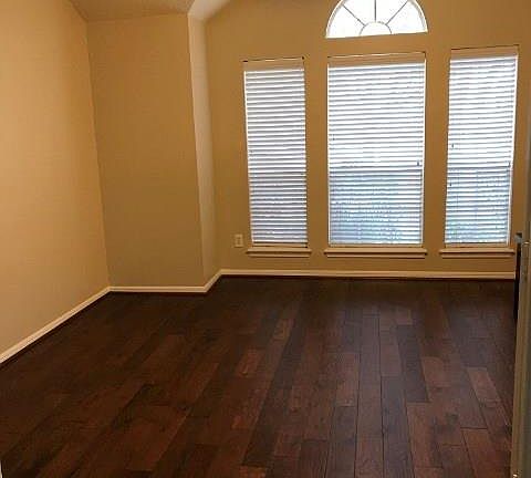 4th image of 112 Cloudbridge Dr