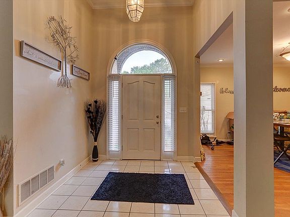 5th image of 8741 River Hollow Dr