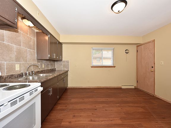 4th image of 7865 W Appleton Ave #3B