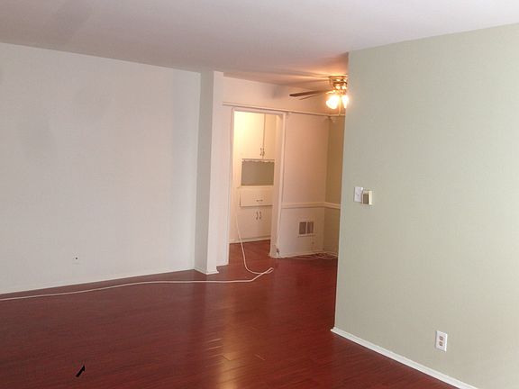 5th image of 1432 S Bedford St APT 1