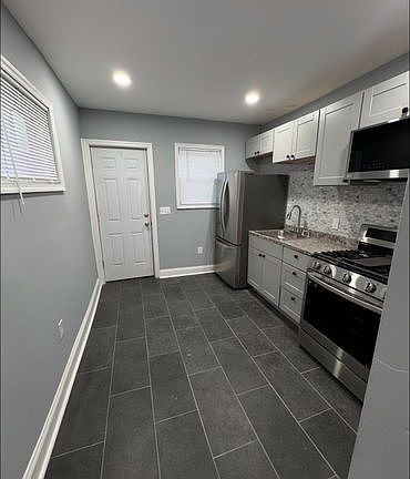 4th image of 1232 Jackson St