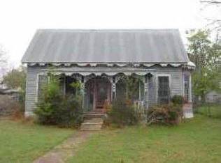 609 Paulus St, Schulenburg, TX 78956