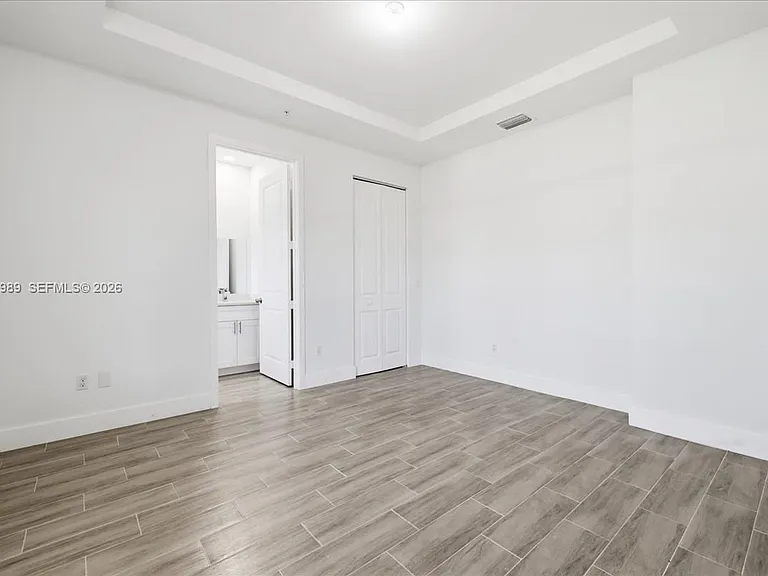 195 W Port Charlotte #B — Photo 22