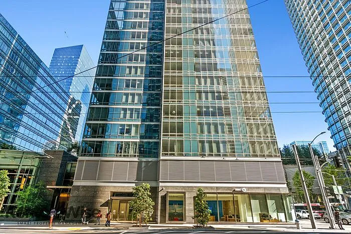 301 Mission St #15E — Photo 2