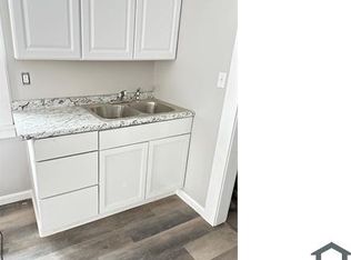 1352 Giddings Rd, Cleveland, OH 44103